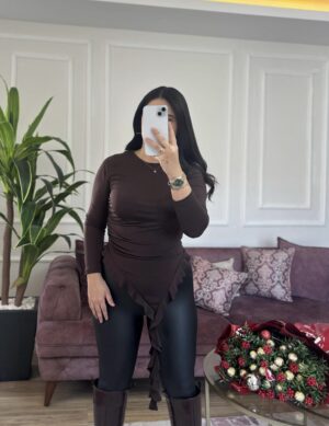 Asimetrik Kesim Tasarım Bluz